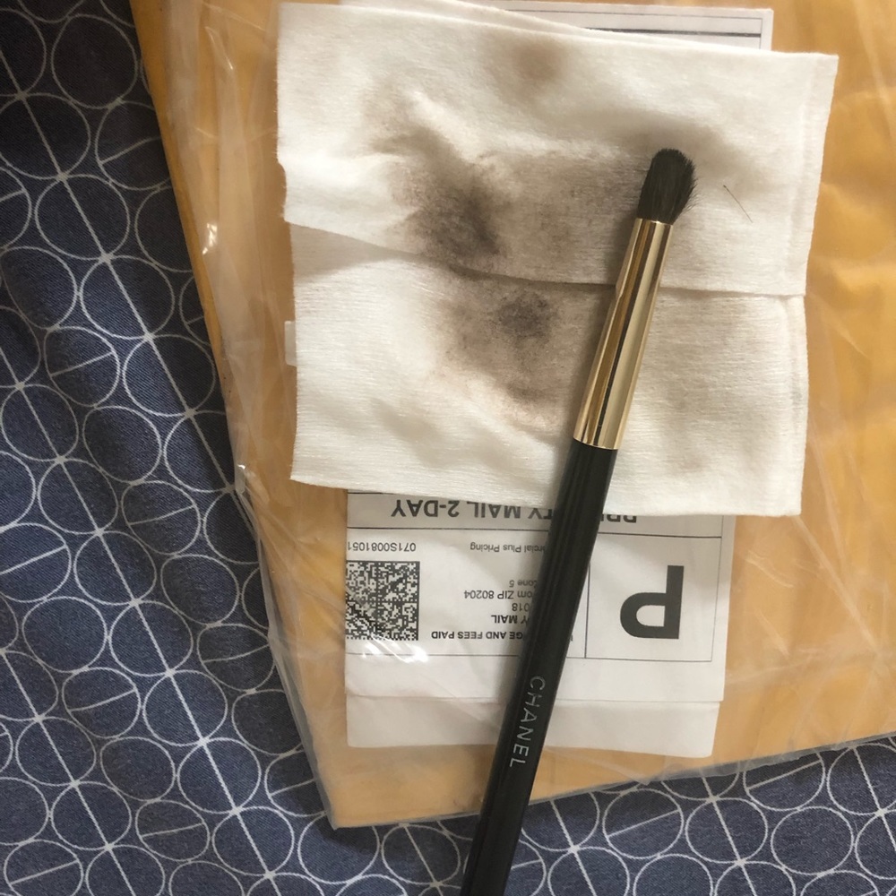 CHANEL CREASE BRUSH 😤😡